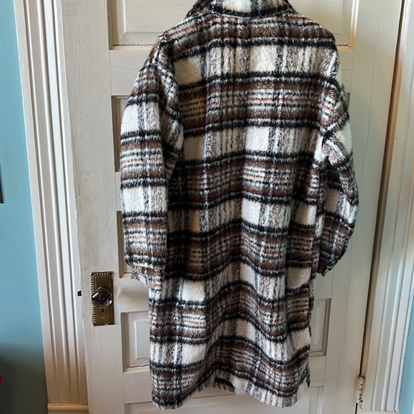 Forever 21 long Shacket - Picture 5 of 5